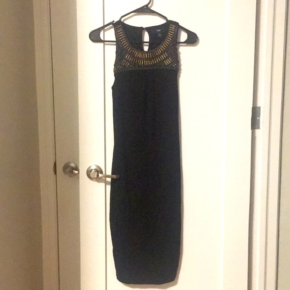 Sleeveless Black Dress